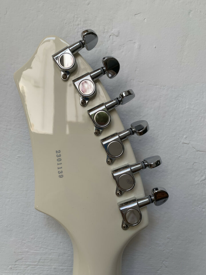 Eastwood Guitars Fyrbird Sharkbite de segunda mano · Foto 5 de 10 · Madrid · 1350 €