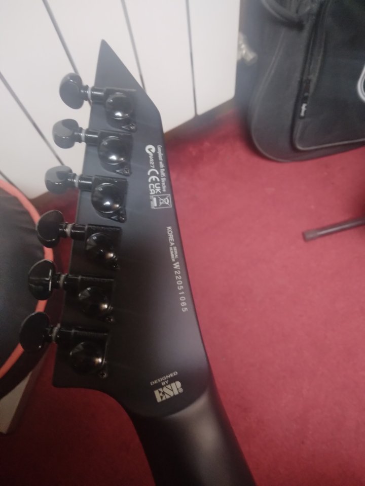 Esp ltd M-black metal satin