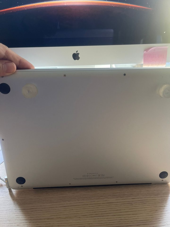 Macbook Pro 500Gb 16MB RAM