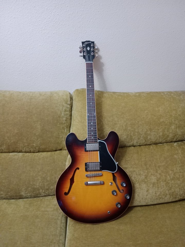 GIBSON ES 335 2010 de segunda mano · Foto 1 de 8 · Bizkaia · 2450 €
