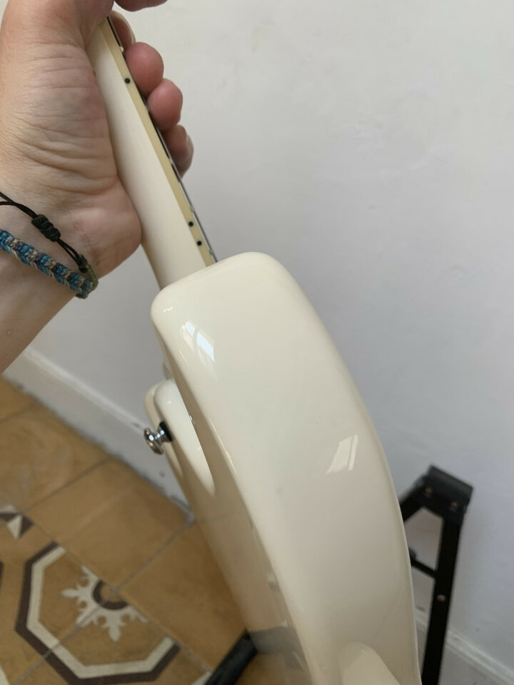 Eastwood Guitars Fyrbird Sharkbite de segunda mano · Foto 6 de 10 · Madrid · 1350 €