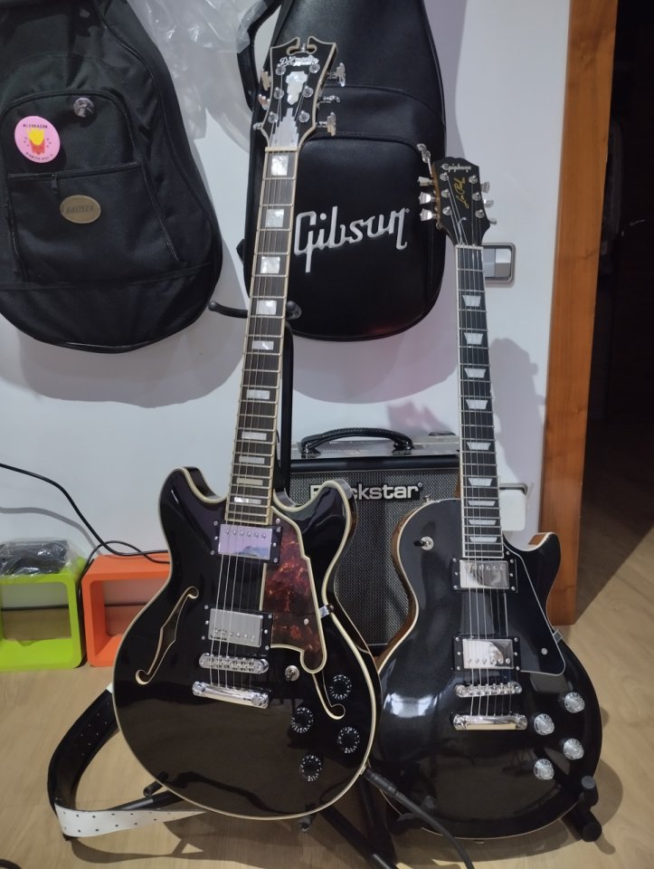 D' Angelico mini DC con pastillas B&B por Telecaster