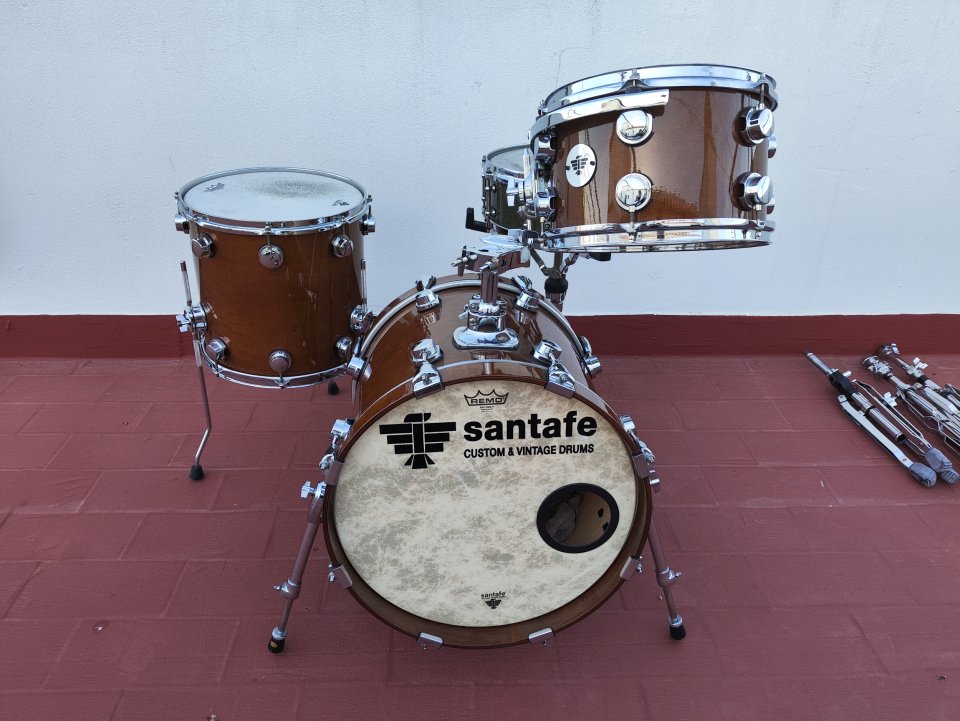 Batería de jazz Santafe Maple Custom Series de segunda mano · Foto 1 de 5 · Huelva · 1300 €