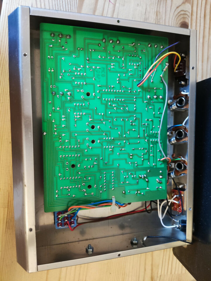 EHX Deluxe Memory Man Reissue EC-2002 (2002–2007).