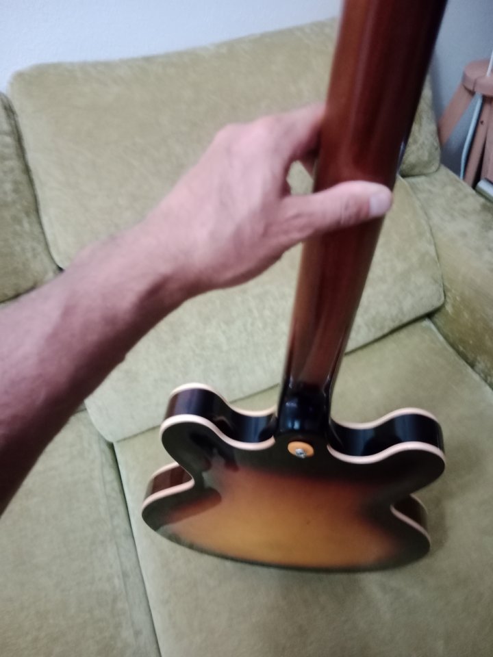 GIBSON ES 335 2010 de segunda mano · Foto 6 de 8 · Bizkaia · 2450 €