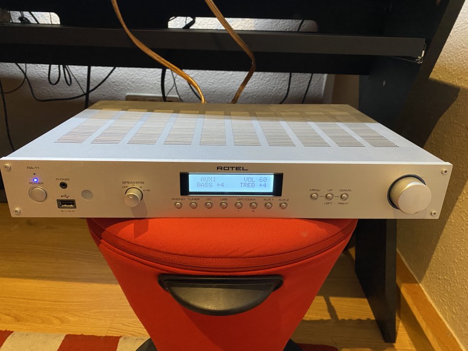 Amplificador Rotel RA-11