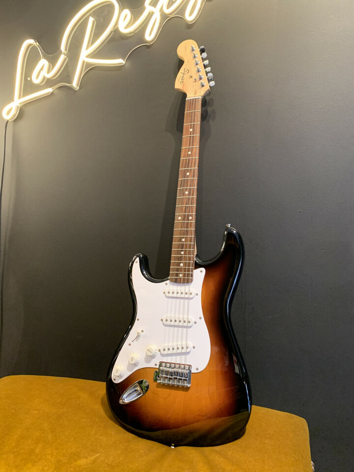 Squier Affinity Stratocaster Zurda