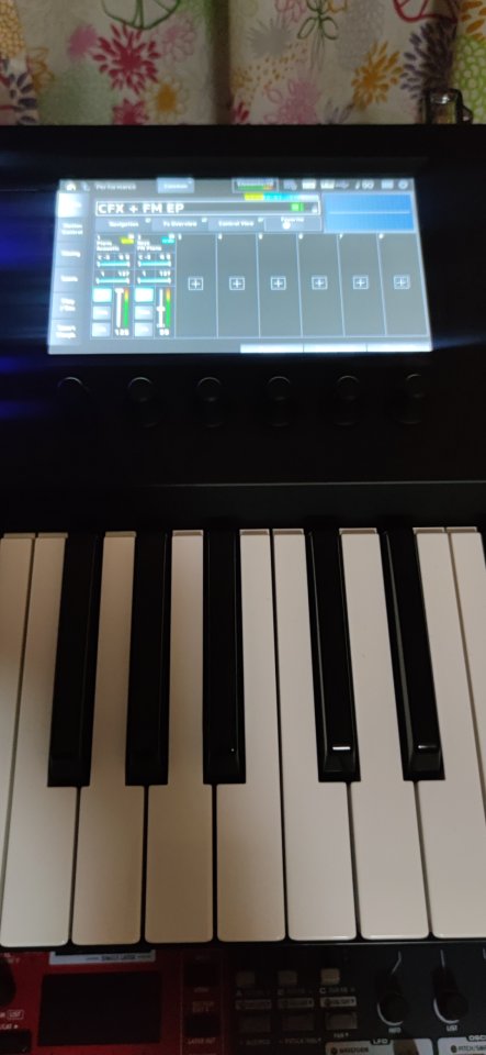 Yamaha MODX M6 + Estuche + Funda antipolvo + Librerías