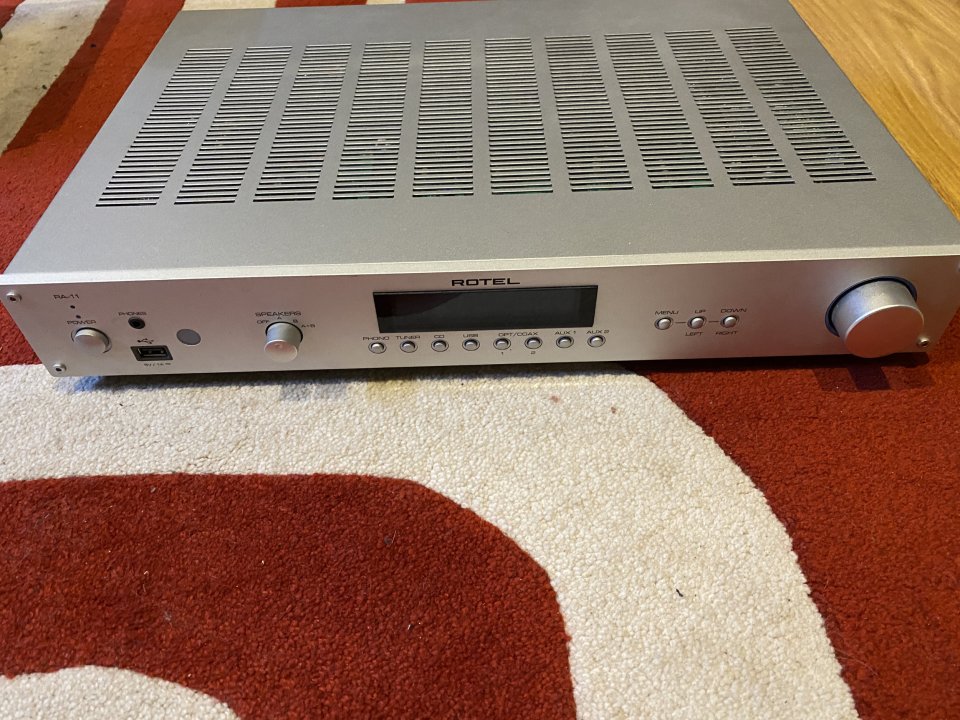 Amplificador Rotel RA-11
