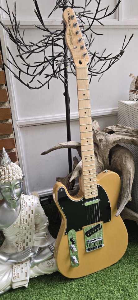 Squier  Fender Eléctrica