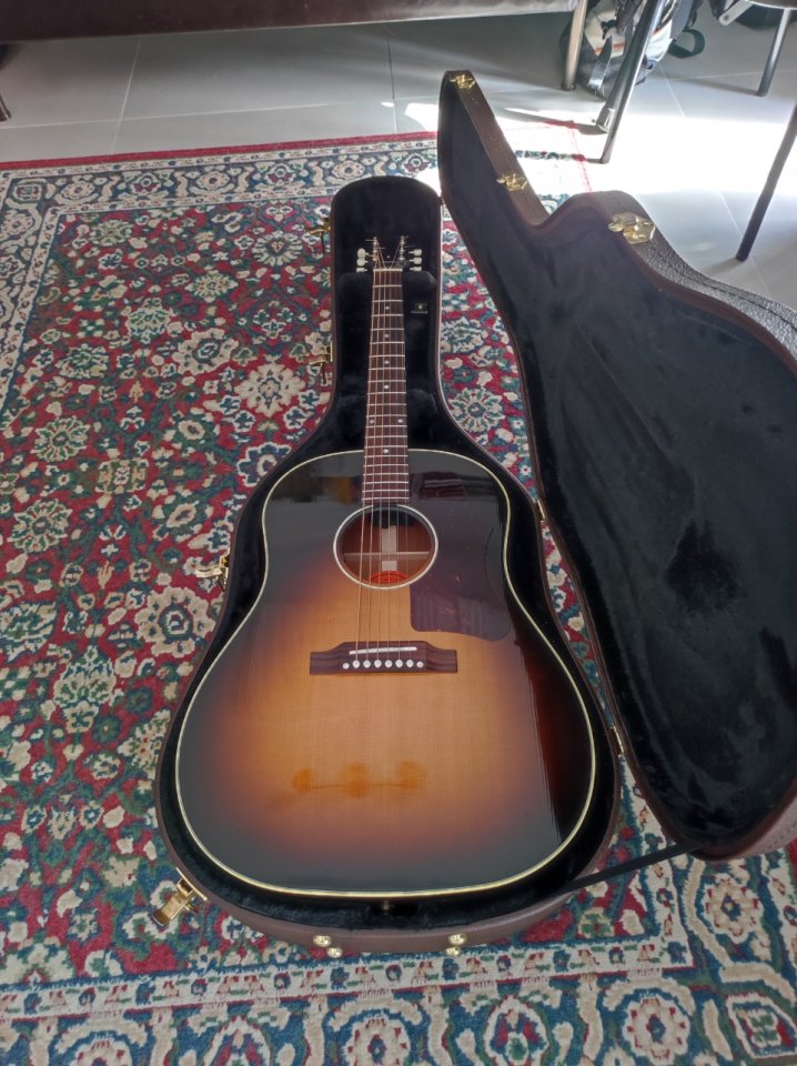 Gibson J45 50s de segunda mano · Foto 1 de 6 · Almería · 2000 €