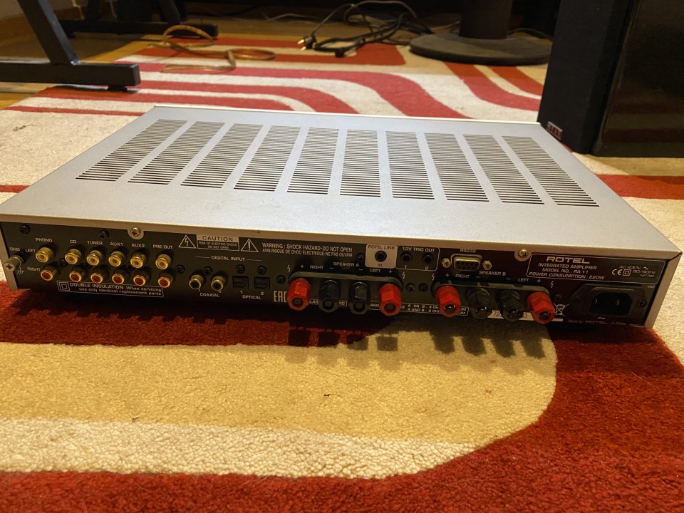 Amplificador Rotel RA-11
