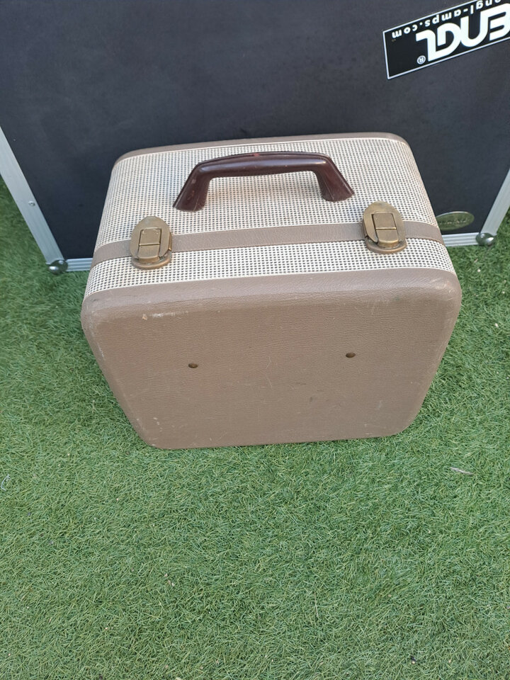 Amplificador geloso maleta Ingra años 60