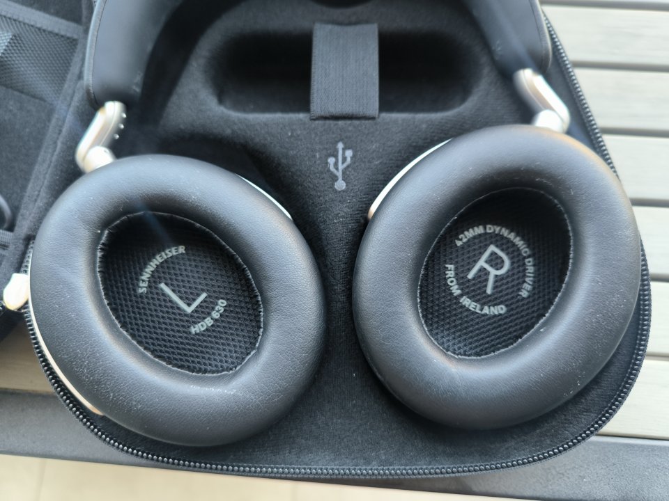 OFERTA Sennheiser HDB 630 Wireless ¡Como nuevo y envío incluido! de segunda mano · Foto 2 de 5 · Murcia · 320 €