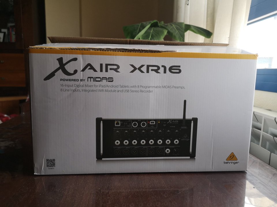 Behringer XR16 Mesa Mezclas Digital