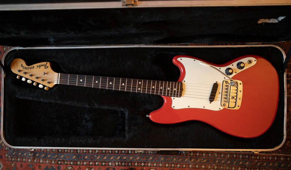 1973 Fender Bronco Dakota Red, vibrato original. COMPRA PROTEGIDA si quereis.