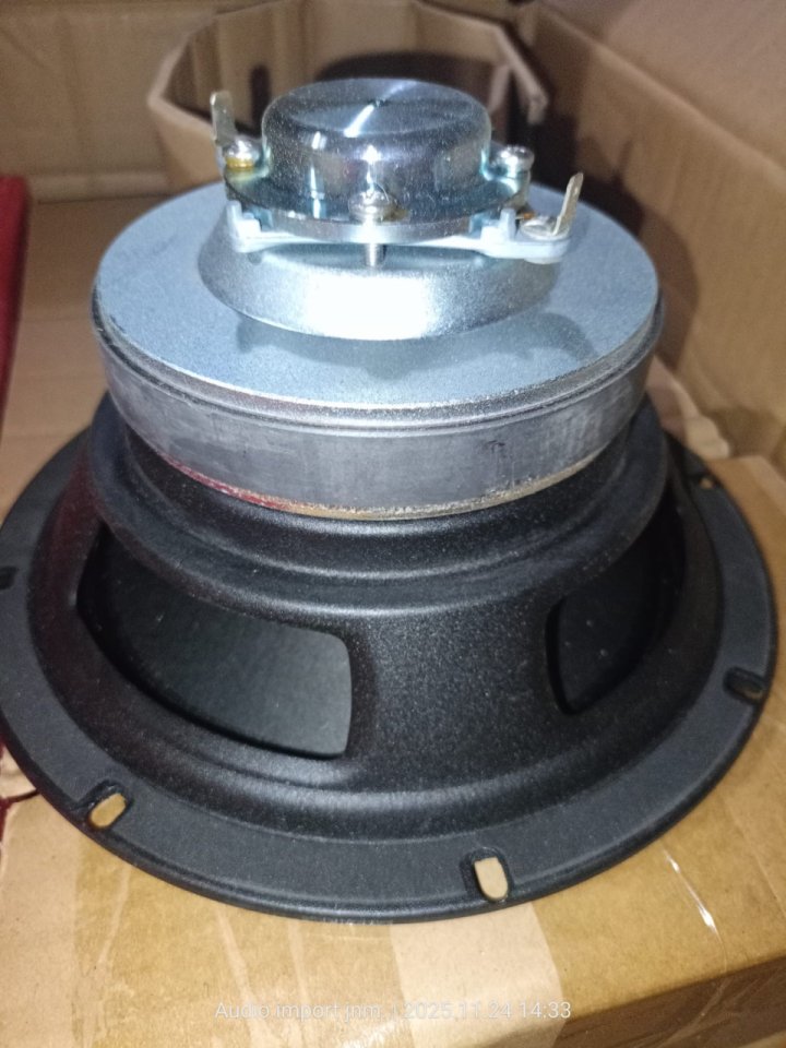 Woofer de repuesto para altavoz QSC AD-C820 Nuevo