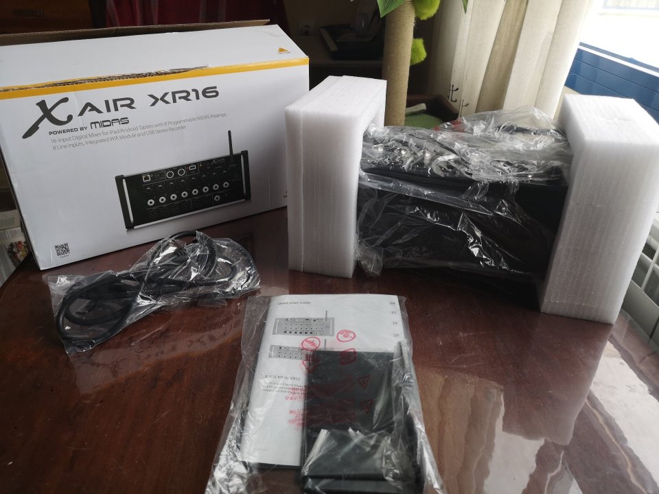 Behringer XR16 Mesa Mezclas Digital