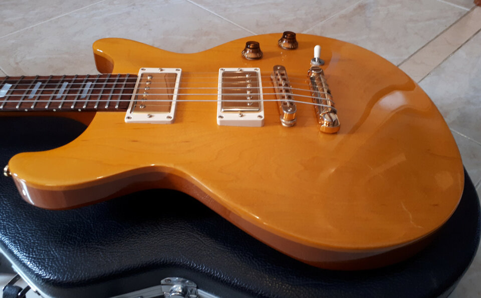 Gibson Les Paul Standard Lite Double Cutaway Translucent Amber