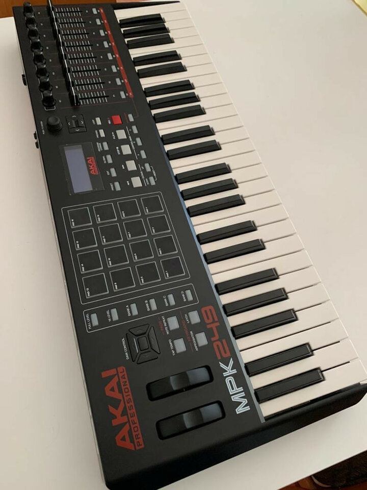 AKAI MPK 249