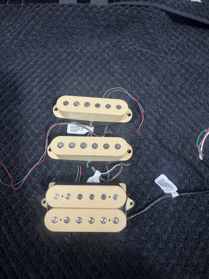 Juego de Dimarzio Aria 61 y Air norton