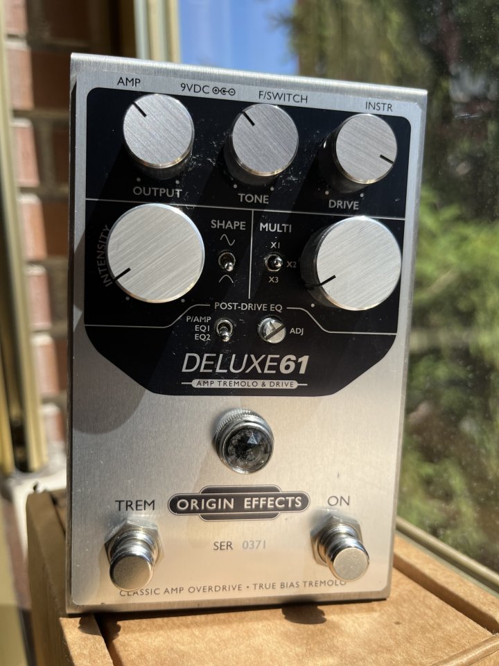 Origin Effects Deluxe 61 de segunda mano · Foto 2 de 6 · Madrid · 275 €