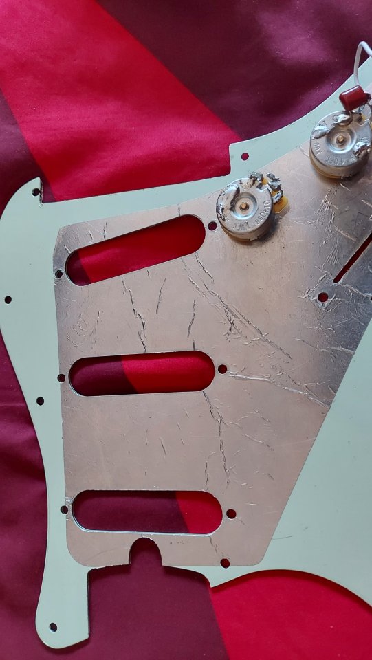 Golpeador stratocaster de segunda mano · Foto 4 de 5 · Madrid · 15 €
