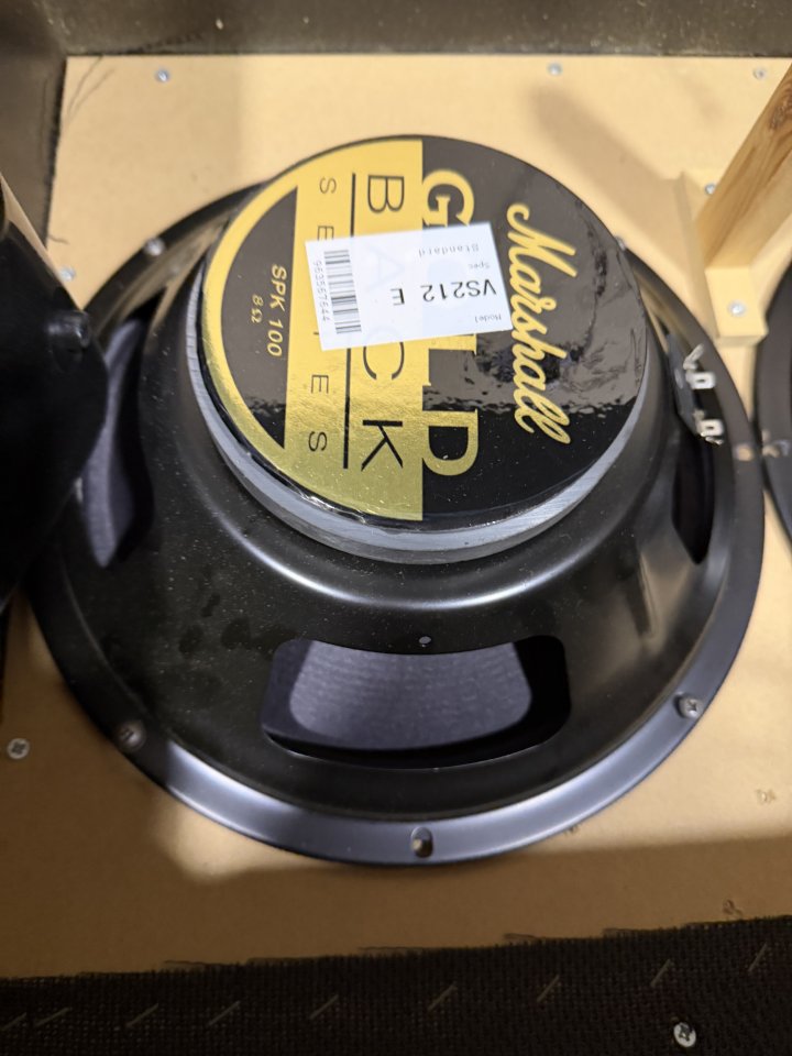 Pareja de Conos Marshall Goldback SPK100 (12", 100W, 8Ω) - ¡Como nuevos! de segunda mano · Foto 2 de 3 · Madrid · 65 €