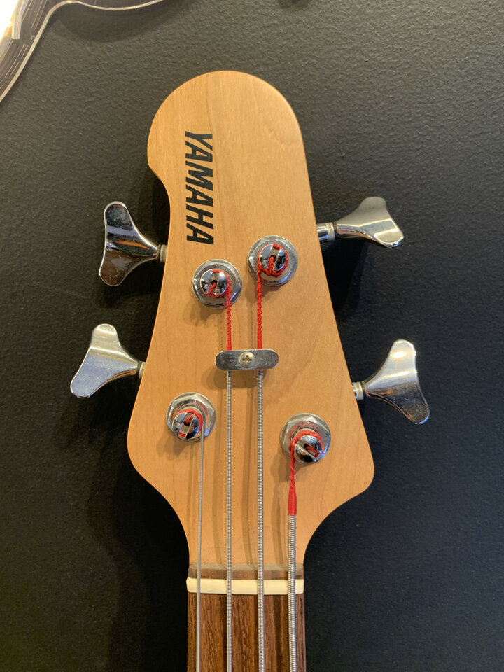 Bajo Yamaha BB N4L III Zurdo