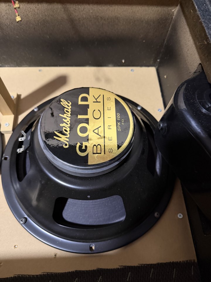 Pareja de Conos Marshall Goldback SPK100 (12", 100W, 8Ω) - ¡Como nuevos! de segunda mano · Foto 3 de 3 · Madrid · 65 €