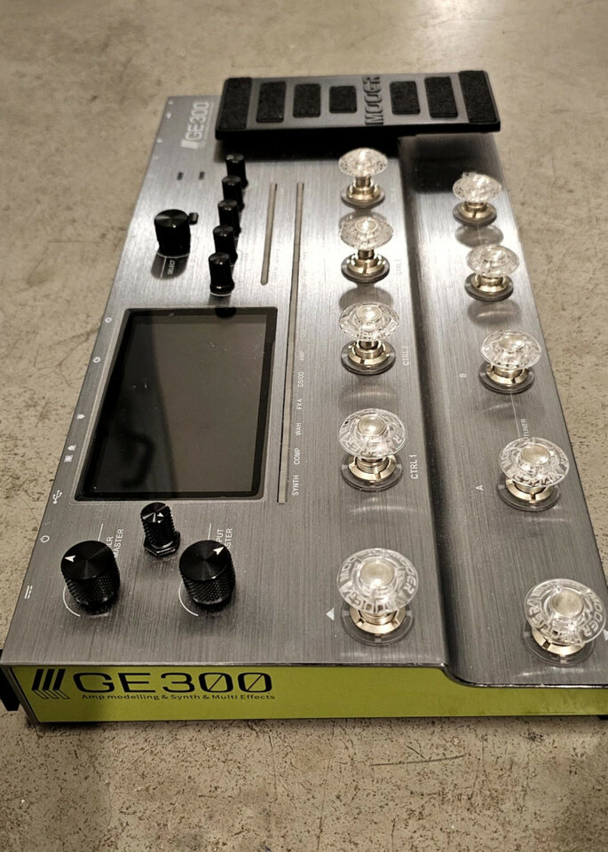 Mooer GE 300 Amp Modeling