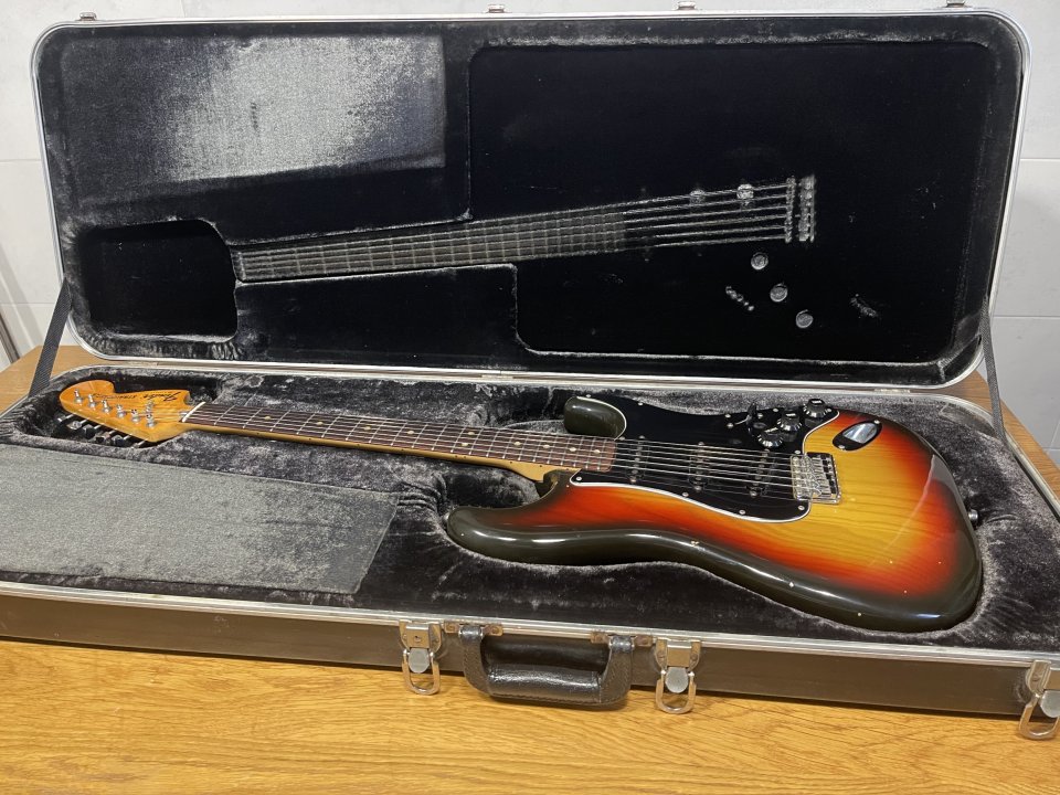 Fender Stratocaster 1978 de segunda mano · Foto 9 de 10 · Palencia · 3000 €