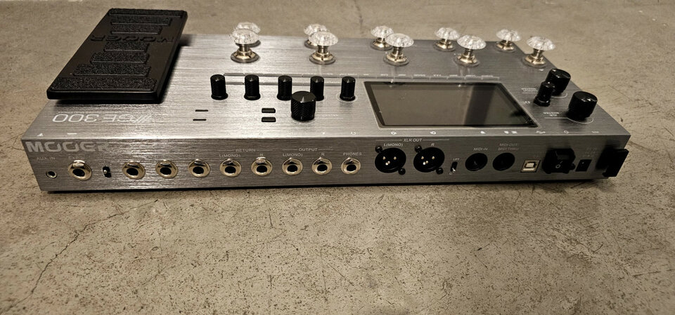 Mooer GE 300 Amp Modeling