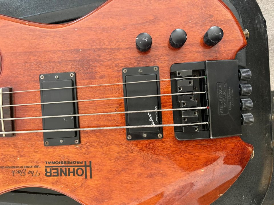 Bajo Headless Hohner The Jack 1987 de segunda mano · Foto 2 de 4 · Segovia · 550 €