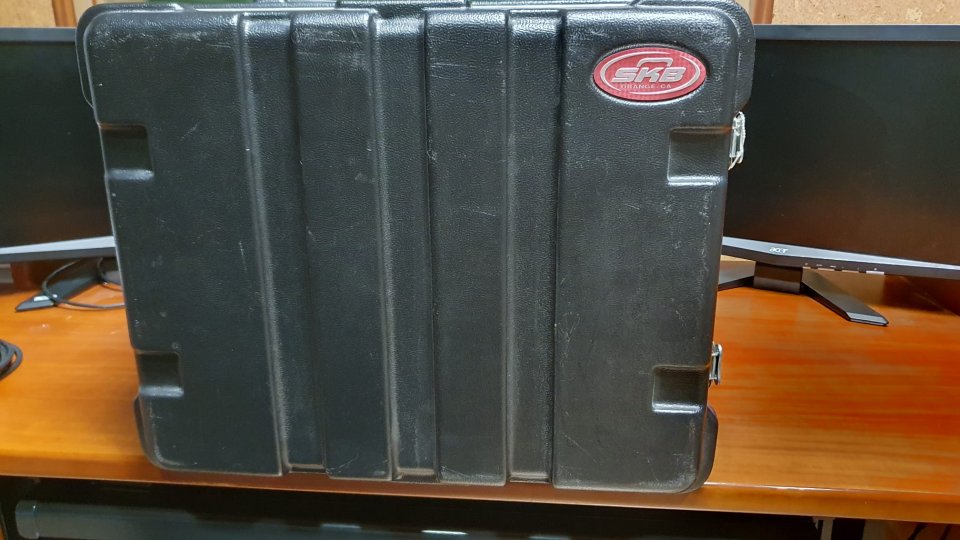 Varios previos - 8 canales en total TLAudio Ivory, Ultragain, DBX, CFPRO