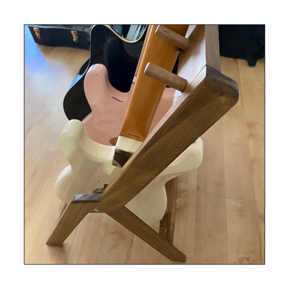 Soporte para instrumentos en madera