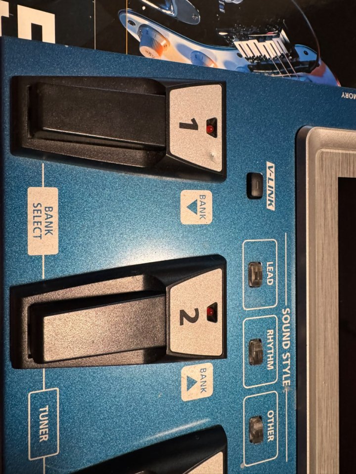 Roland GR-55 Sintetizador de Guitarra de segunda mano · Foto 5 de 7 · Granada · 399 €