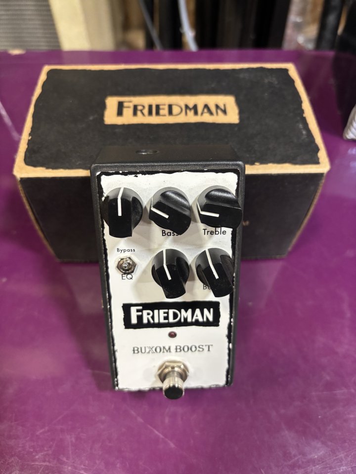 Friedman Buxom boost