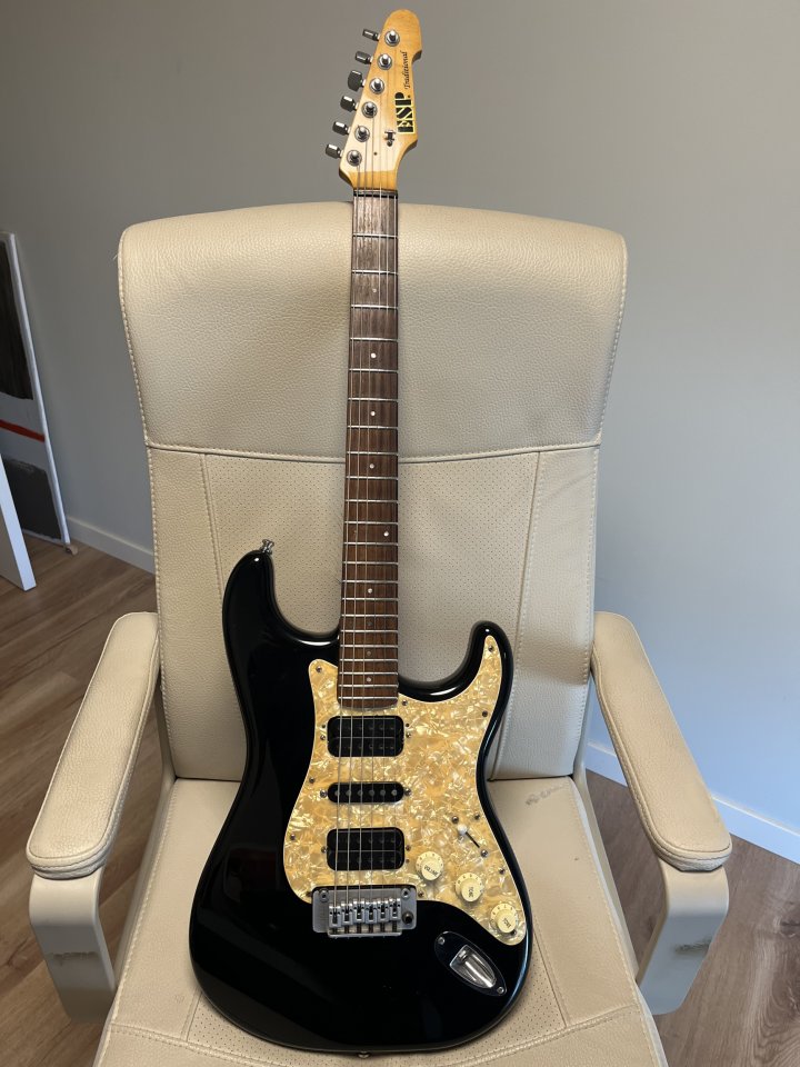 Esp Traditional Stratocaster japan de segunda mano · Foto 8 de 9 · Murcia · 1090 €