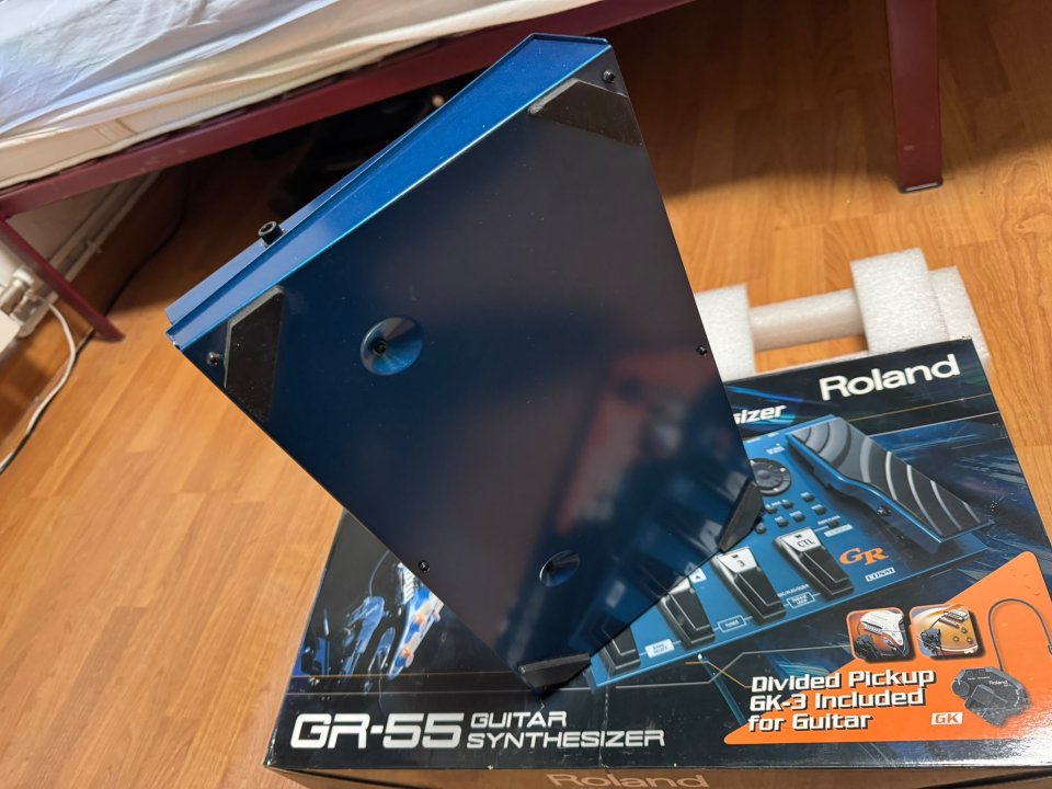 Roland GR-55 Sintetizador de Guitarra de segunda mano · Foto 6 de 7 · Granada · 399 €