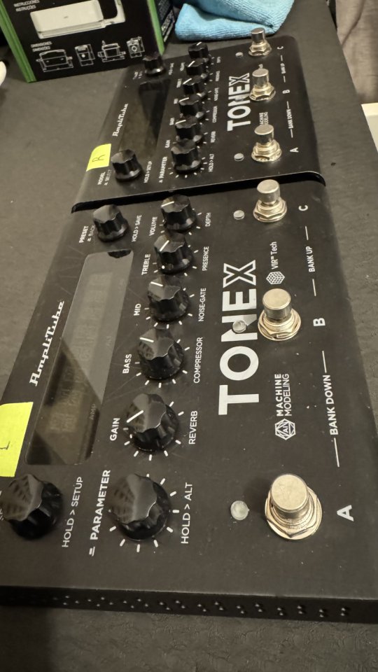 IK Multimedia TONEX Pedal (2 unidades disponibles - Impecables) de segunda mano · Foto 2 de 4 · Barcelona · 250 €
