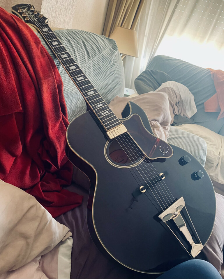 Epiphone Howard Roberts