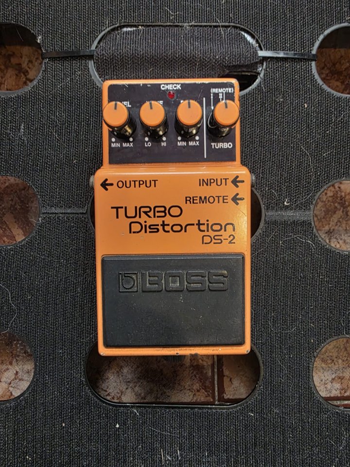 Boss DS-2 Turbo Distortion 1989 Made in Japan Silver Label de segunda mano · Foto 1 de 2 · Cantabria · 150 €