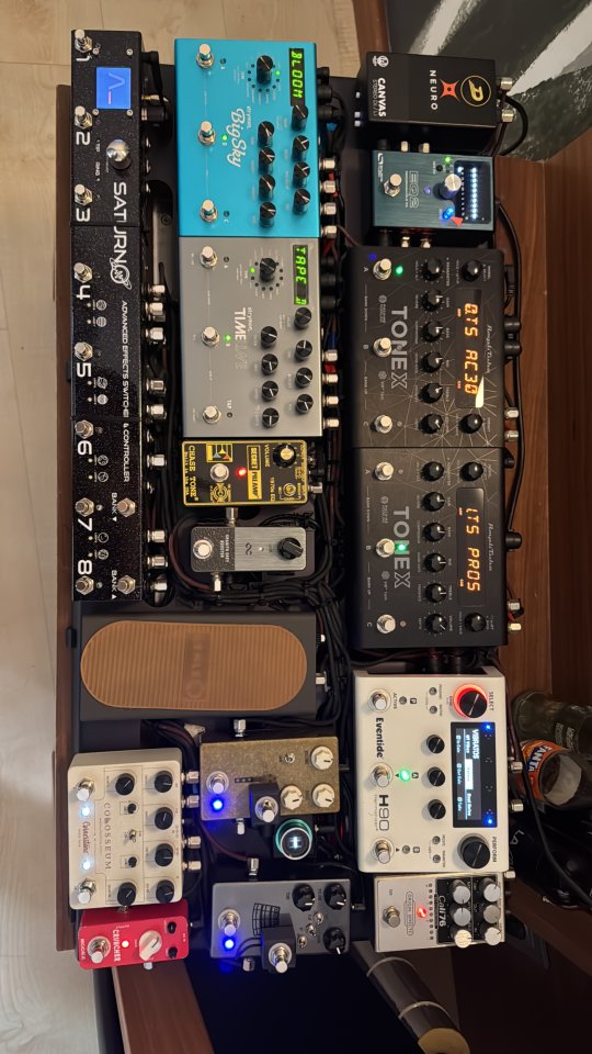 IK Multimedia TONEX Pedal (2 unidades disponibles - Impecables) de segunda mano · Foto 4 de 4 · Barcelona · 250 €