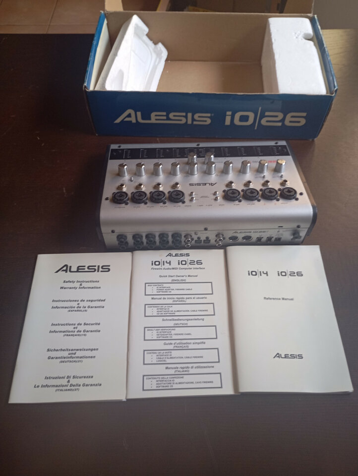 Alesis iO/26 FireWire - Interfaz de Audio