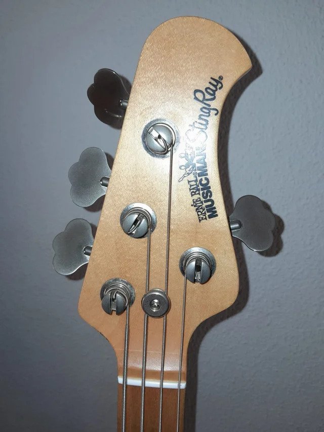 Bajo Music Man Stingray 3 EQ H