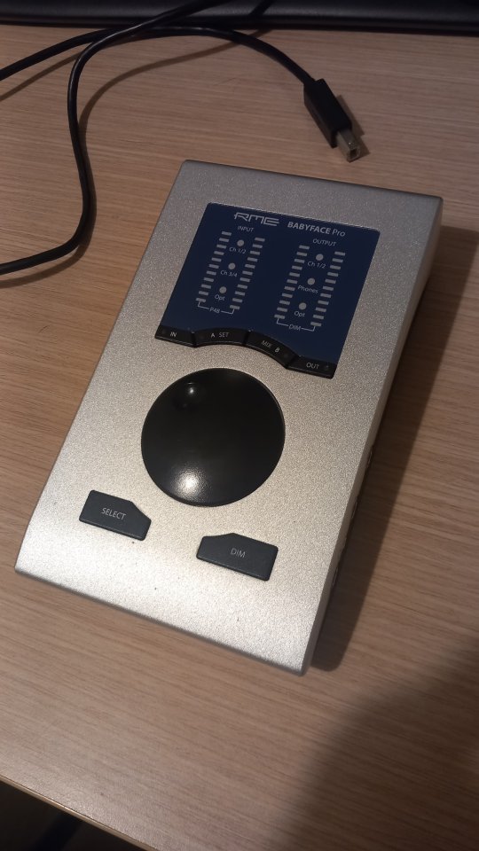 RME babyface PRO de segunda mano · Foto 1 de 3 · Valencia · 520 €