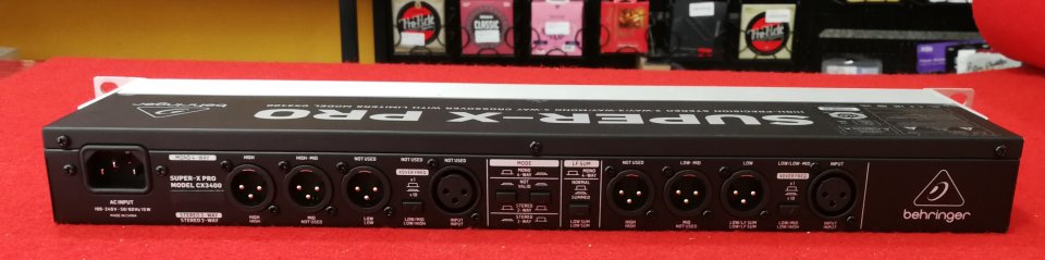 Behringer Super-X Pro CX3400 de segunda mano · Foto 3 de 3 · Girona · 79 €