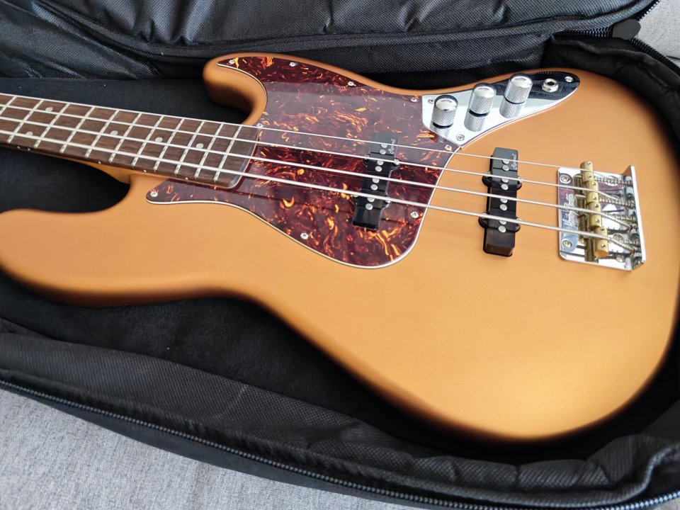 Harley Benton 25th anniversary Jazz Bass