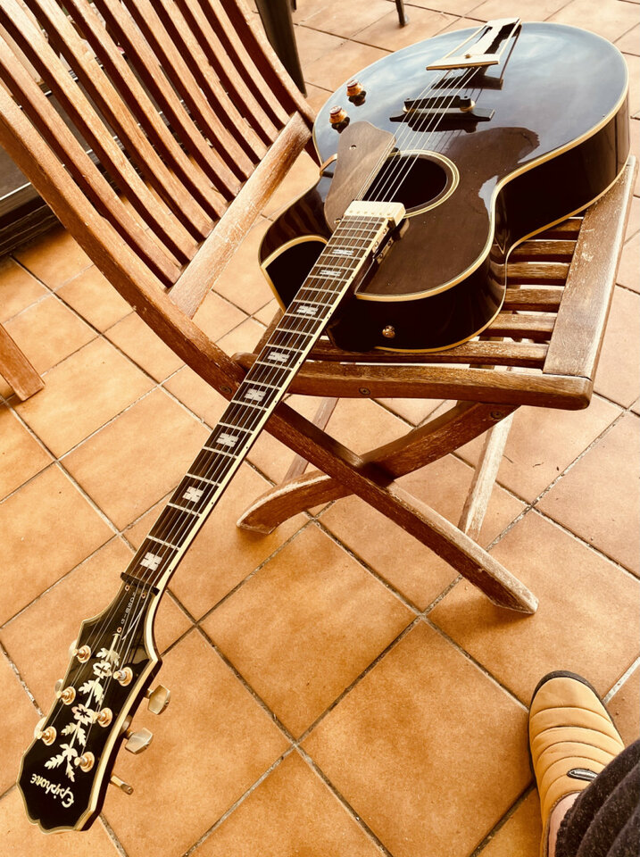 Epiphone Howard Roberts